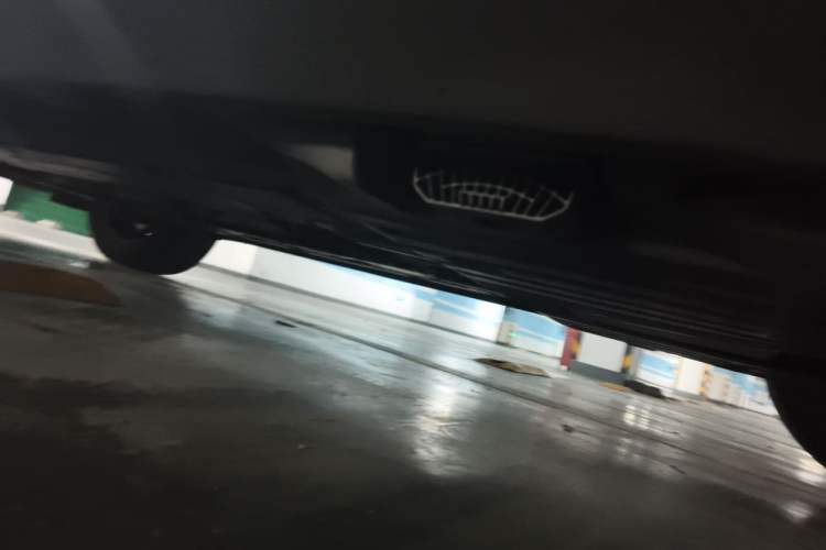 Used Volvo XC60 2023 B5 4x4 Smart Luxury Edition Chassis Rear Left