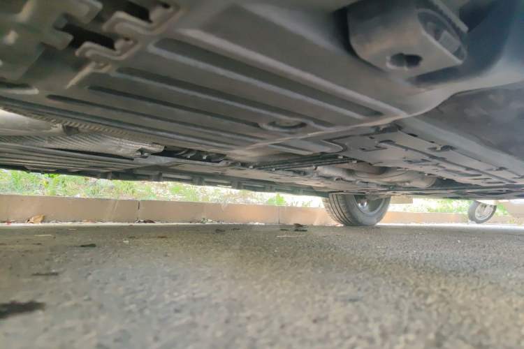 Used Volvo XC60 2023 B5 4x4 Smart Luxury Edition Chassis Rear Right