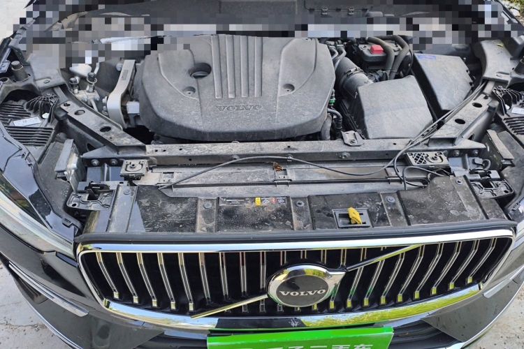 Used Volvo XC60 2023 B5 4x4 Smart Luxury Edition Engine Bay