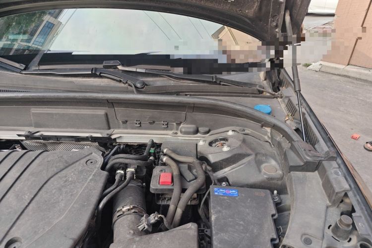Used Volvo XC60 2023 B5 4x4 Smart Luxury Edition Engine Bay Left