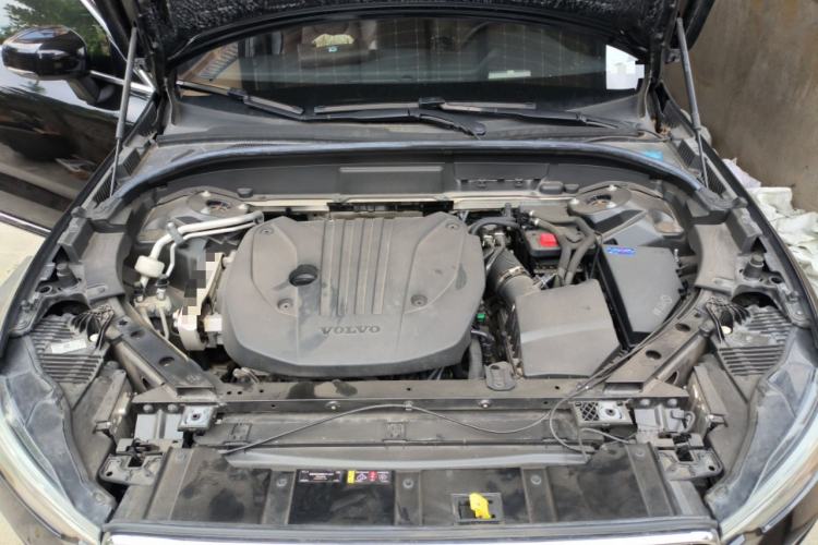 Used Volvo XC60 2023 B5 4x4 Smart Luxury Edition Engine Bay