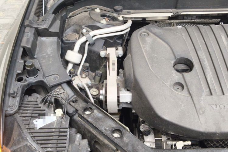 Used Volvo XC60 2023 B5 4x4 Smart Luxury Edition Engine Bay Right