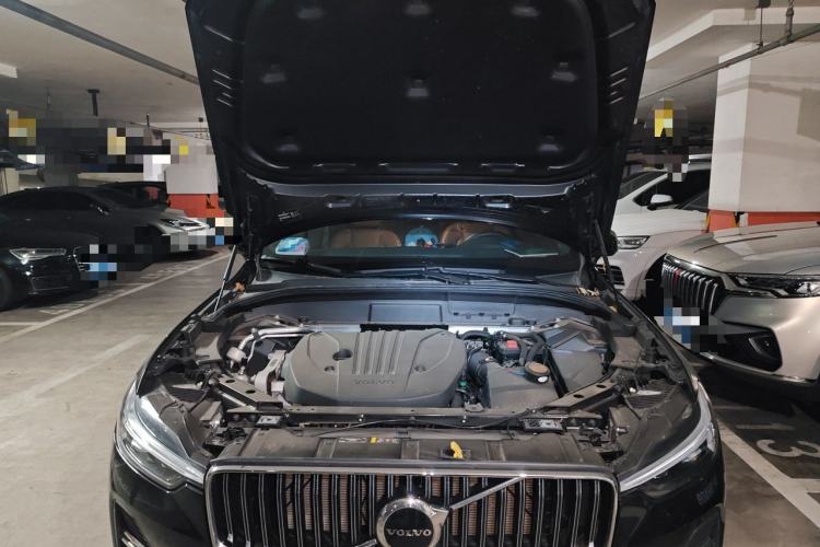 Used Volvo XC60 2023 B5 4x4 Smart Luxury Edition Engine Bay