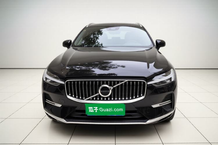 Used Volvo XC60 2023 B5 4x4 Smart Luxury Edition Exterior 1