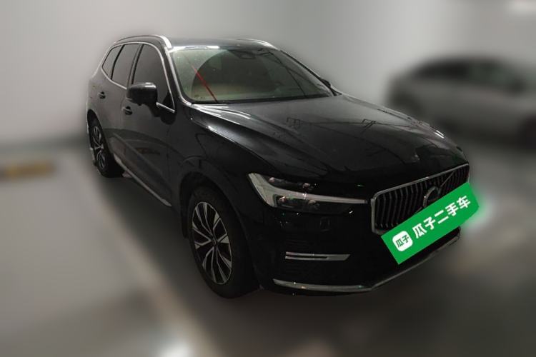 Used Volvo XC60 2023 B5 4x4 Smart Luxury Edition Exterior 2