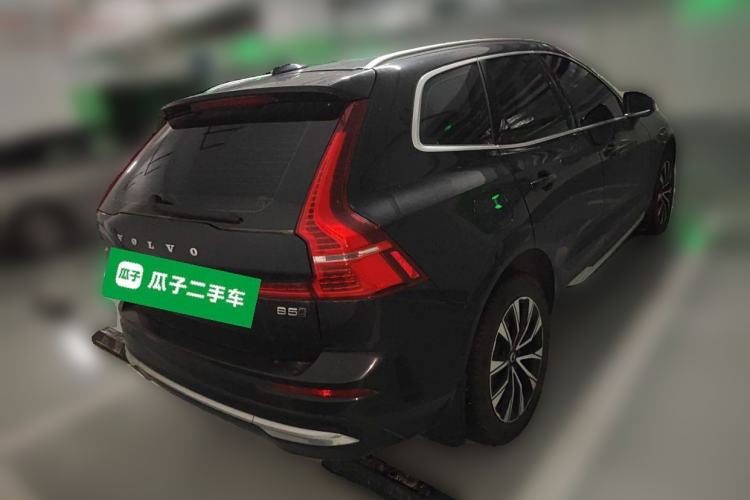 Used Volvo XC60 2023 B5 4x4 Smart Luxury Edition Exterior 4