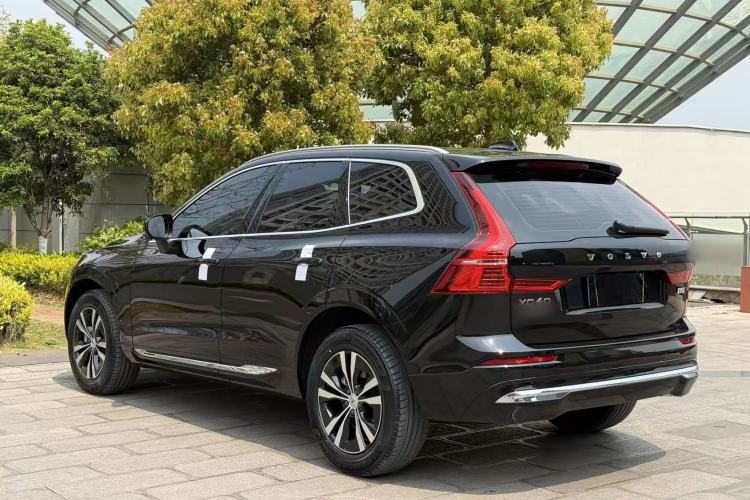 Used Volvo XC60 2023 B5 4x4 Smart Luxury Edition Exterior 4