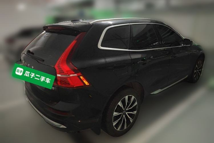 Used Volvo XC60 2023 B5 4x4 Smart Luxury Edition Exterior 5