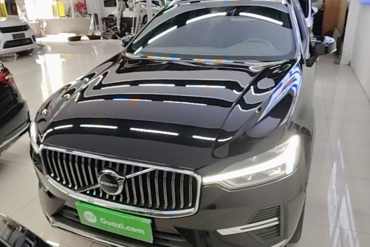 Used Volvo XC60 2023 B5 4x4 Smart Luxury Edition Front
