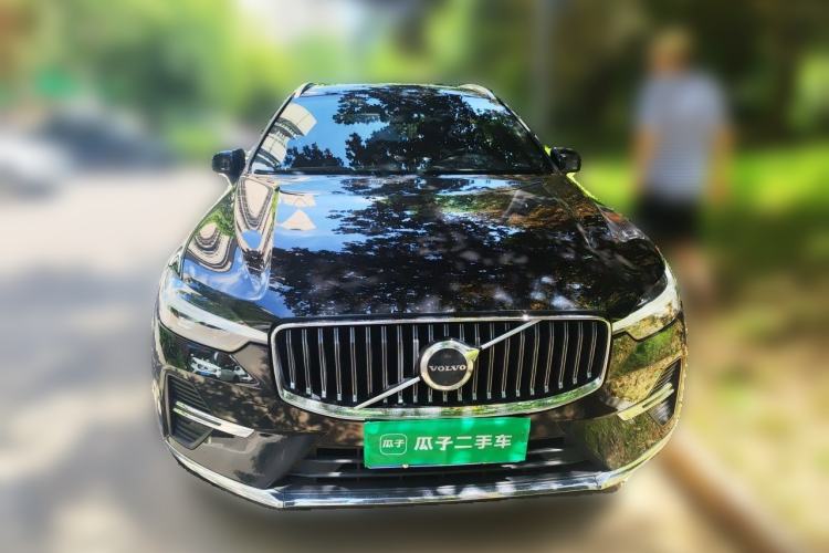 Used Volvo XC60 2023 B5 4x4 Smart Luxury Edition Front