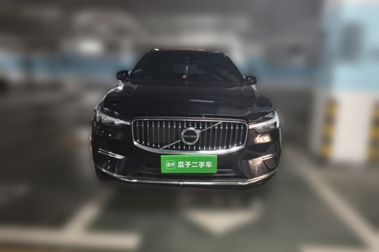 Used Volvo XC60 2023 B5 4x4 Smart Luxury Edition Front