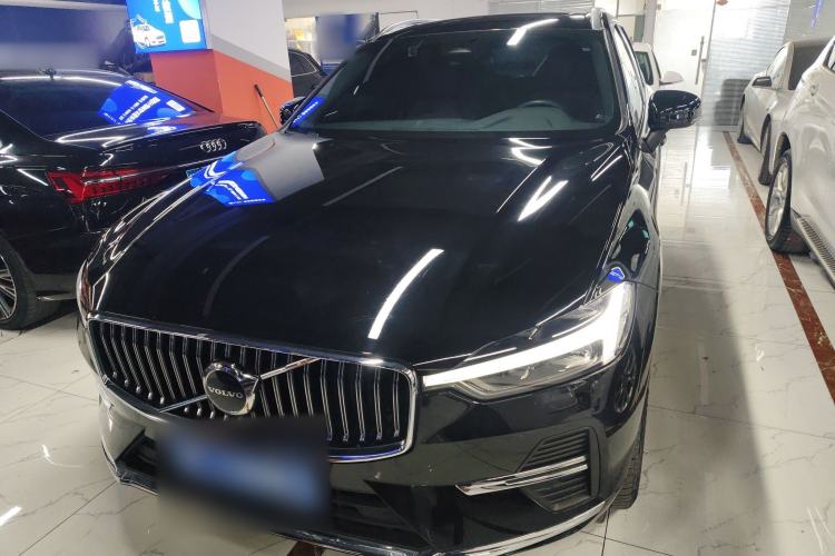 Used Volvo XC60 2023 B5 4x4 Smart Luxury Edition Front