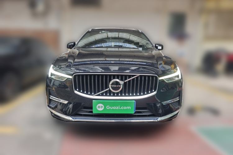 Used Volvo XC60 2023 B5 4x4 Smart Luxury Edition Front