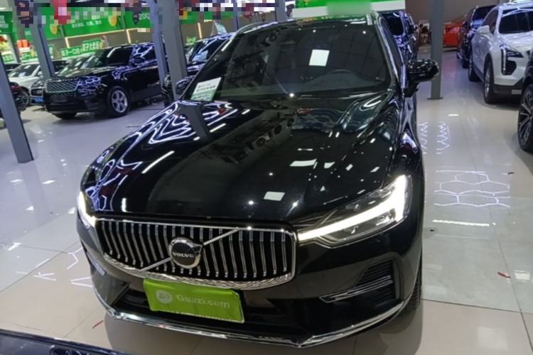 Used Volvo XC60 2023 B5 4x4 Smart Luxury Edition Front