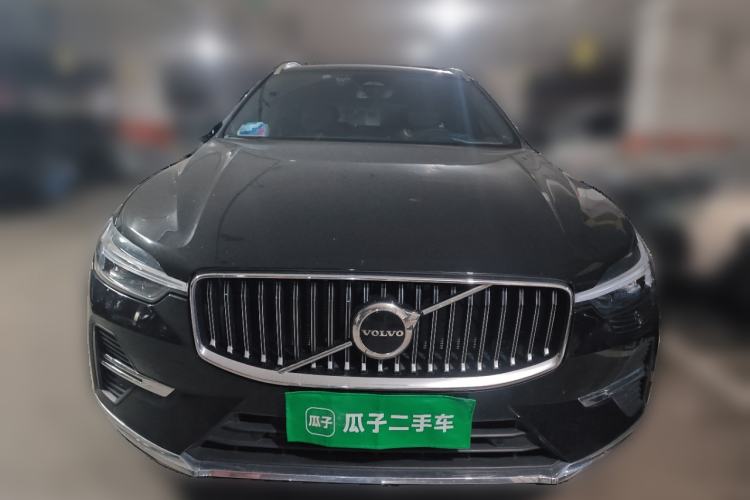 Used Volvo XC60 2023 B5 4x4 Smart Luxury Edition Front