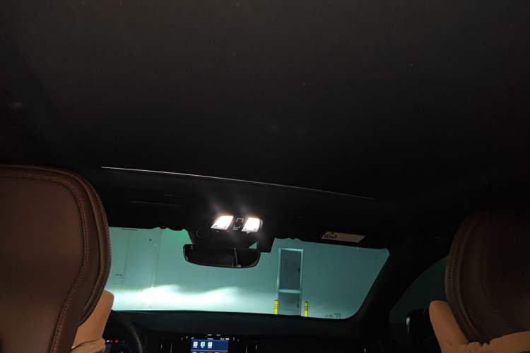 Used Volvo XC60 2023 B5 4x4 Smart Luxury Edition Headliner
