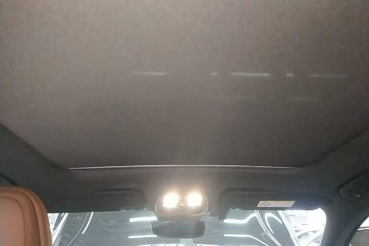 Used Volvo XC60 2023 B5 4x4 Smart Luxury Edition Headliner