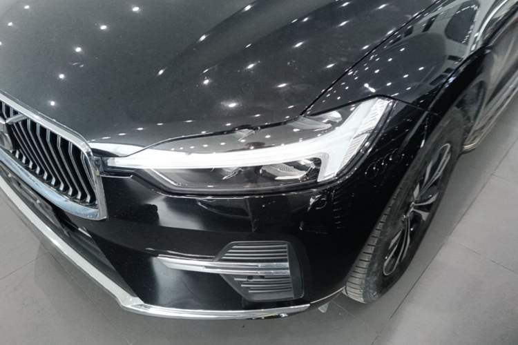 Used Volvo XC60 2023 B5 4x4 Smart Luxury Edition Left Front Headlight