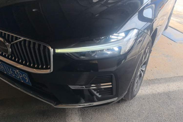 Used Volvo XC60 2023 B5 4x4 Smart Luxury Edition Left Front Headlight