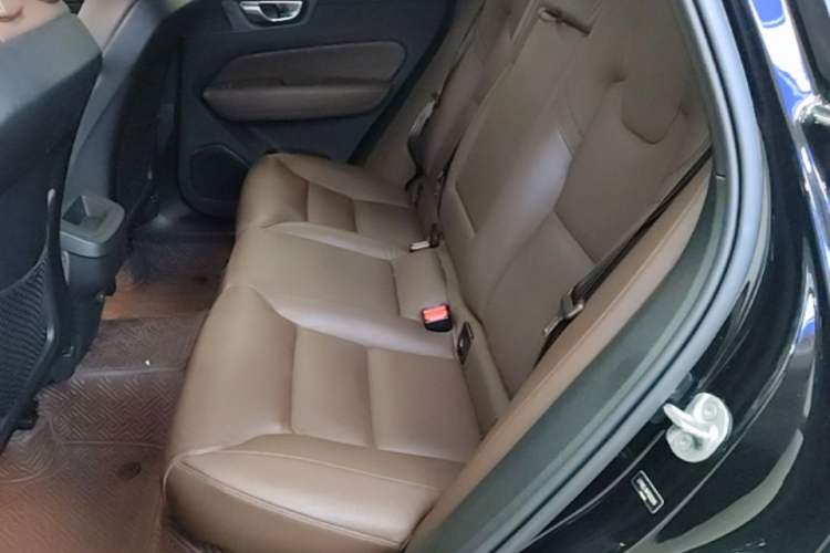 Used Volvo XC60 2023 B5 4x4 Smart Luxury Edition Left Rear Seat