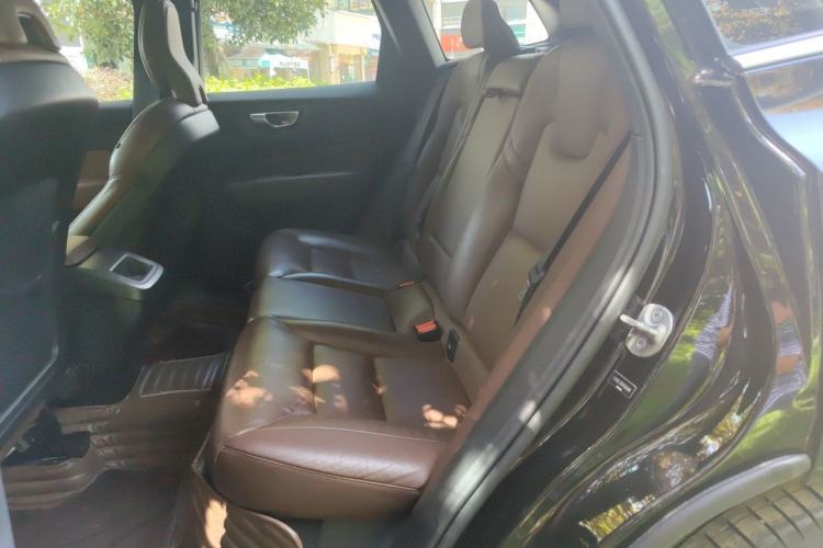 Used Volvo XC60 2023 B5 4x4 Smart Luxury Edition Left Rear Seat