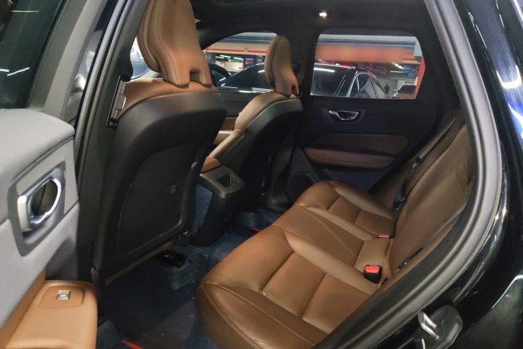 Used Volvo XC60 2023 B5 4x4 Smart Luxury Edition Left Rear Seat