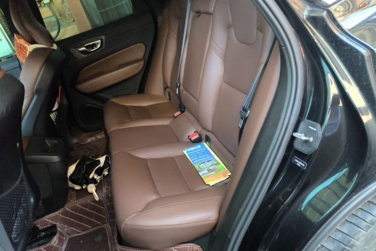 Used Volvo XC60 2023 B5 4x4 Smart Luxury Edition Left Rear Seat