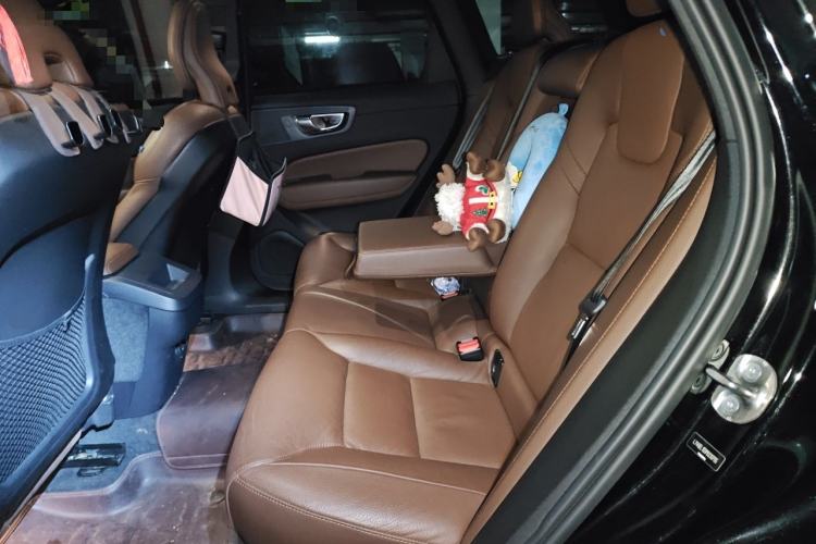 Used Volvo XC60 2023 B5 4x4 Smart Luxury Edition Left Rear Seat