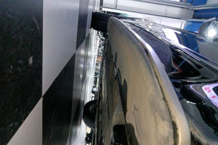 Used Volvo XC60 2023 B5 4x4 Smart Luxury Edition Left Side Sill