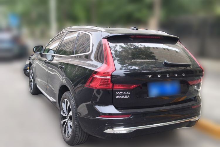 Used Volvo XC60 2023 B5 4x4 Smart Luxury Edition Rear Left 45 Deg