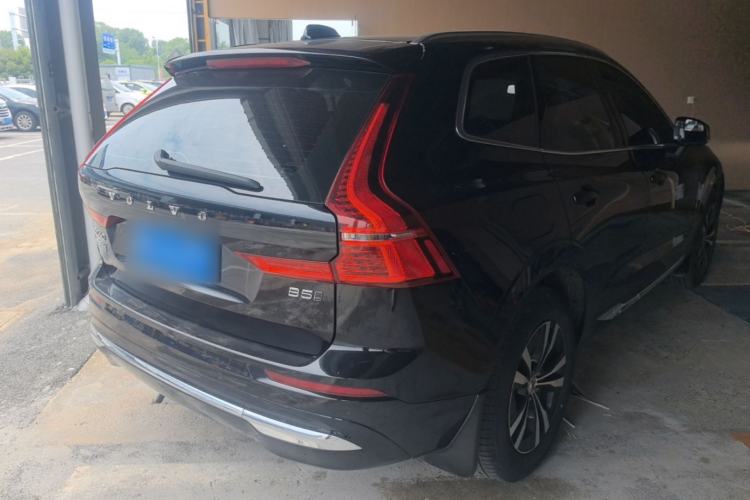 Used Volvo XC60 2023 B5 4x4 Smart Luxury Edition Rear Right 45 Deg
