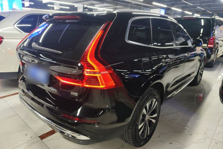 Used Volvo XC60 2023 B5 4x4 Smart Luxury Edition Rear Right 45 Deg