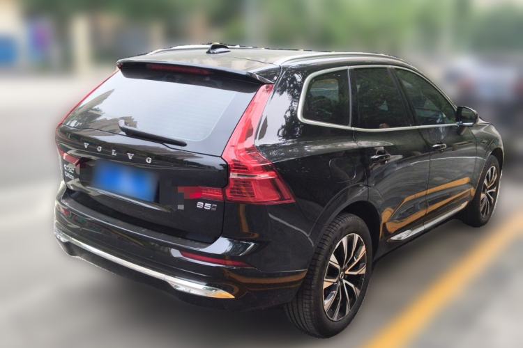 Used Volvo XC60 2023 B5 4x4 Smart Luxury Edition Rear Right 45 Deg