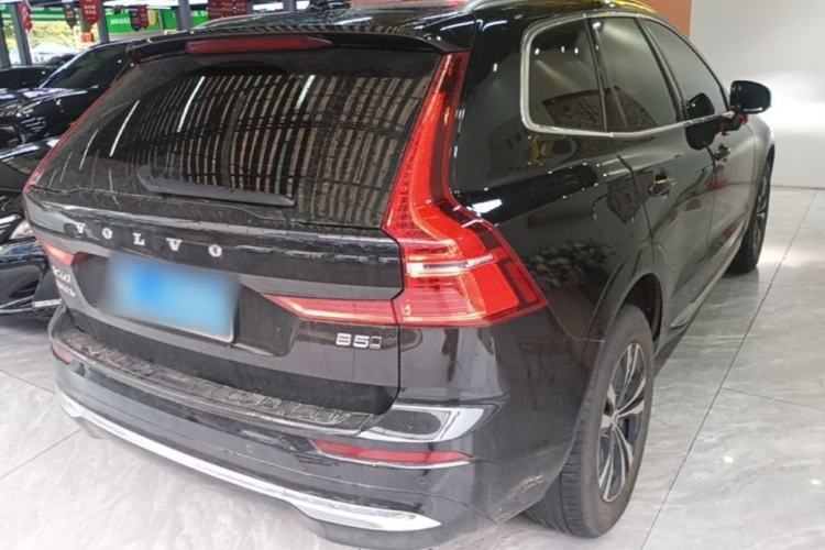 Used Volvo XC60 2023 B5 4x4 Smart Luxury Edition Rear Right 45 Deg