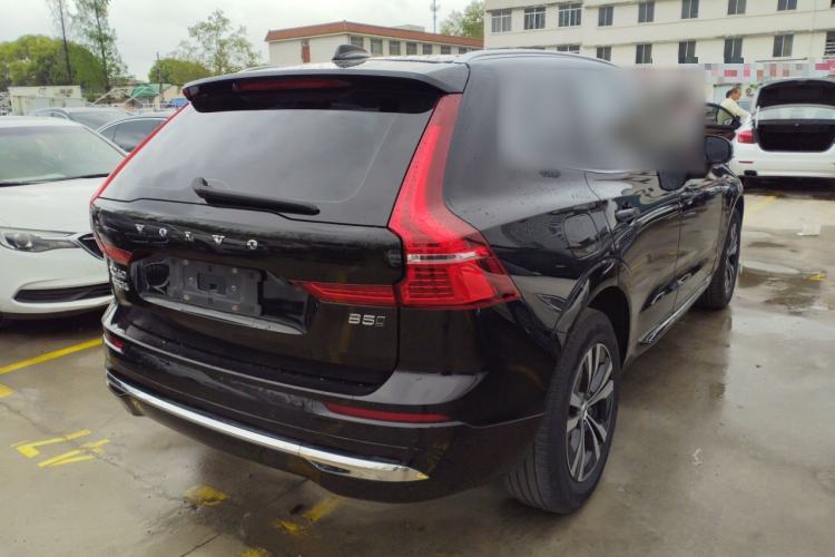 Used Volvo XC60 2023 B5 4x4 Smart Luxury Edition Rear Right 45 Deg