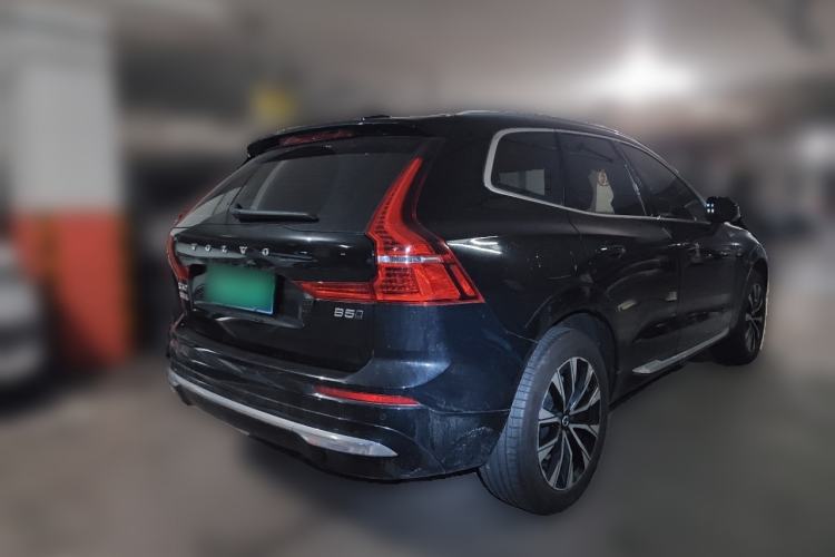 Used Volvo XC60 2023 B5 4x4 Smart Luxury Edition Rear Right 45 Deg