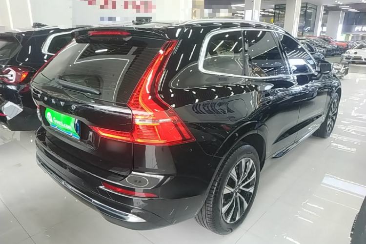 Used Volvo XC60 2023 B5 4x4 Smart Luxury Edition Rear Right 45 Deg