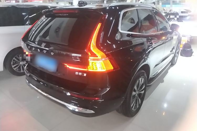 Used Volvo XC60 2023 B5 4x4 Smart Luxury Edition Rear Right 45 Deg