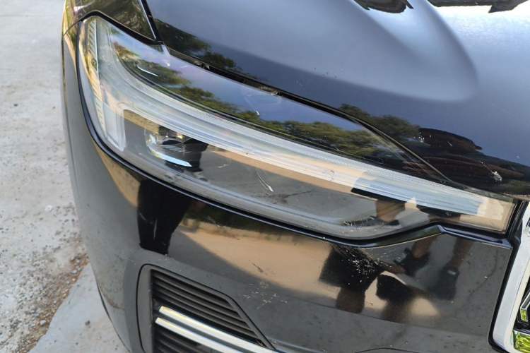 Used Volvo XC60 2023 B5 4x4 Smart Luxury Edition Right Front Headlight