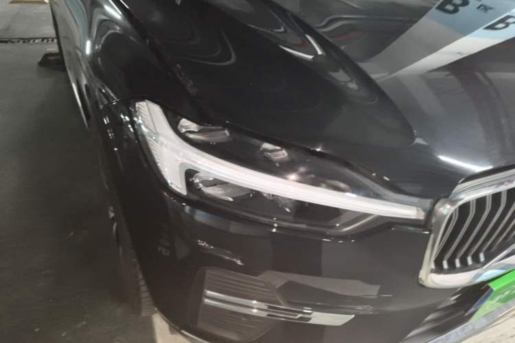 Used Volvo XC60 2023 B5 4x4 Smart Luxury Edition Right Front Headlight