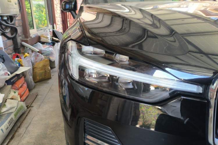Used Volvo XC60 2023 B5 4x4 Smart Luxury Edition Right Front Headlight