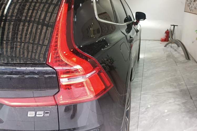 Used Volvo XC60 2023 B5 4x4 Smart Luxury Edition Right Rear Taillight
