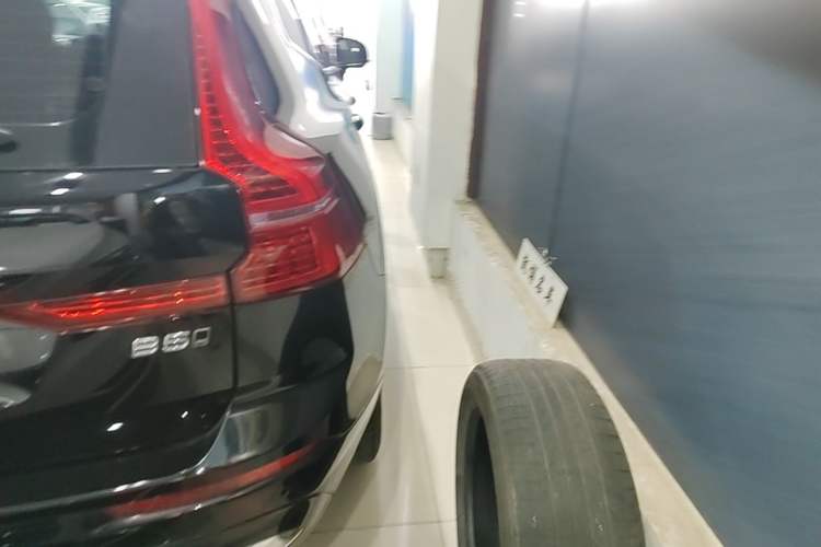 Used Volvo XC60 2023 B5 4x4 Smart Luxury Edition Right Rear Taillight