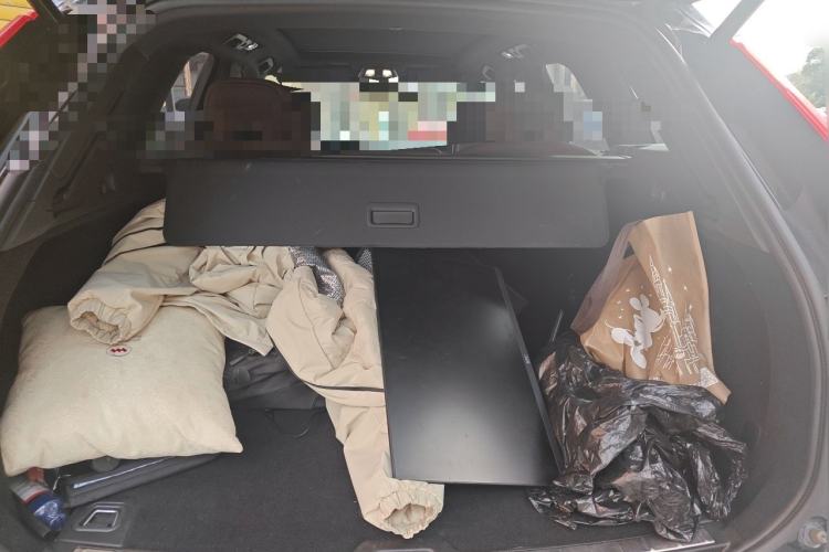Used Volvo XC60 2023 B5 4x4 Smart Luxury Edition Trunk