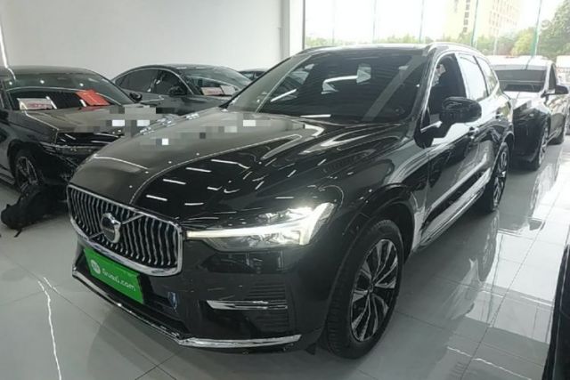 Used Volvo XC60 2023 B5 4x4 Smart Luxury Edition