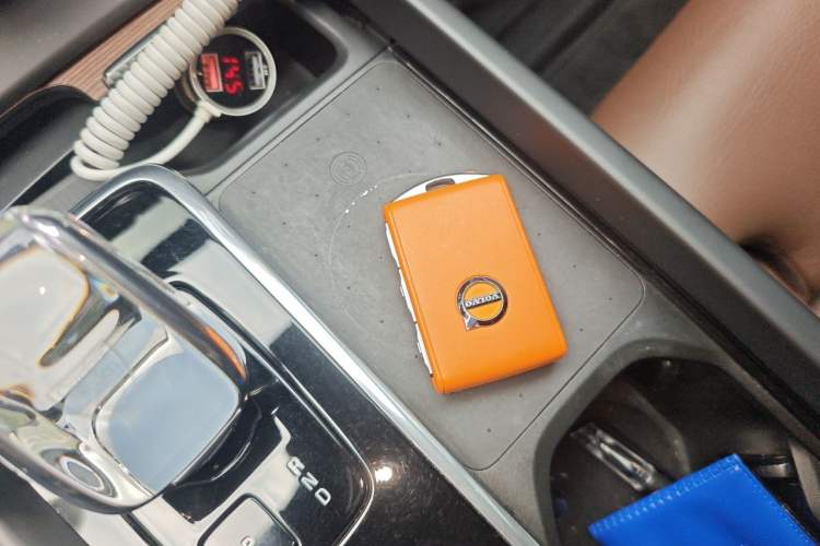 Used Volvo XC60 2023 B5 4x4 Smart Luxury Edition Vehicle Key