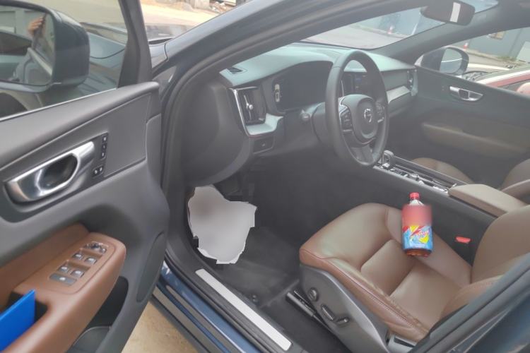 Used Volvo XC60 2023 B5 4x4 Smart Luxury Edition Driver Seat