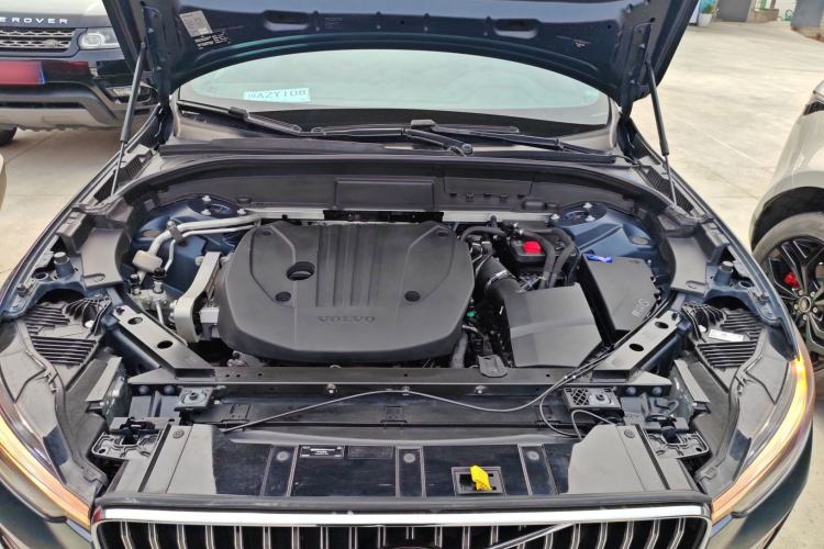 Used Volvo XC60 2023 B5 4x4 Smart Luxury Edition Engine Bay