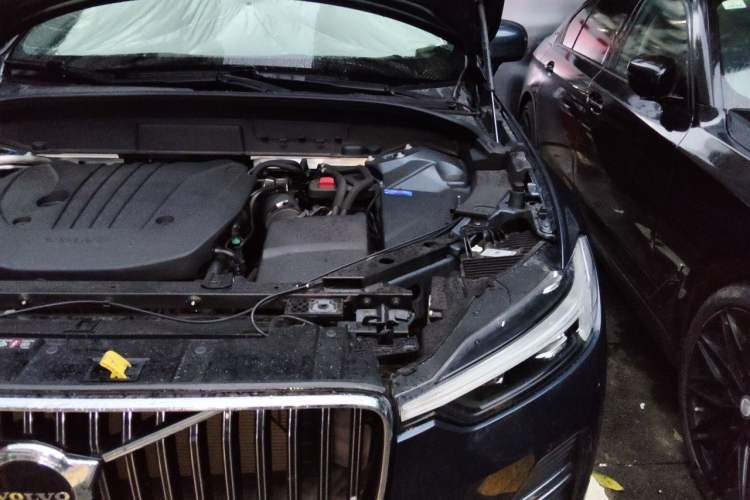 Used Volvo XC60 2023 B5 4x4 Smart Luxury Edition Engine Bay Left