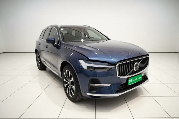 Used Volvo XC60 2023 B5 4x4 Smart Luxury Edition Exterior 1